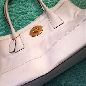 Coach Buff Color Shoulder Bag